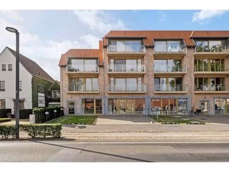 bureau ou local commercial d'environ 220 m² à vendre à jabbe