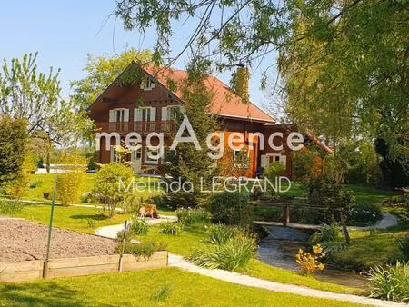 bien atypique proche de la rn 42