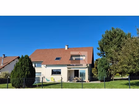 maison d'architecte d'environ 130m2 habitables