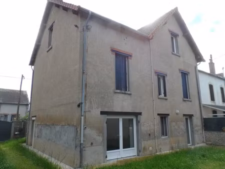 maison à vendre 10 pièces treignat (03)