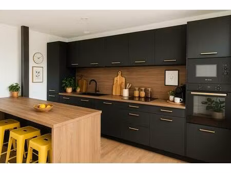 ancienne grange  entièrement rénovée à douzillac  132m² habitables