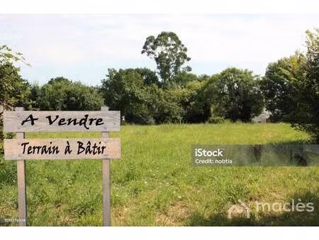 terrain constructible viabilisé à vendre