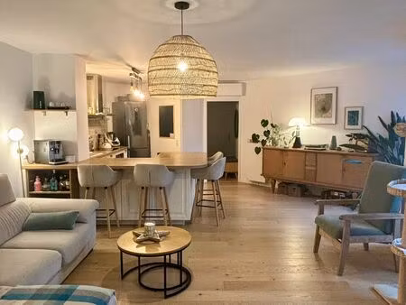 dernier étage – appartement familial avec balcon et parking