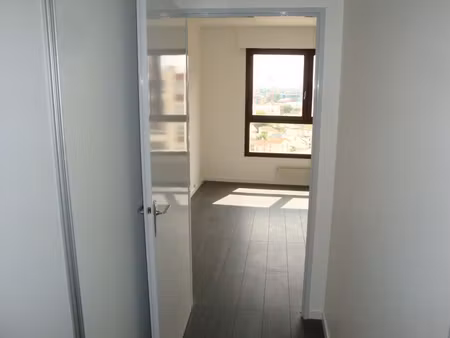 issy les moulineaux - studio de 33 m²