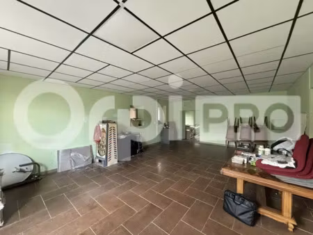 local commercial a louer