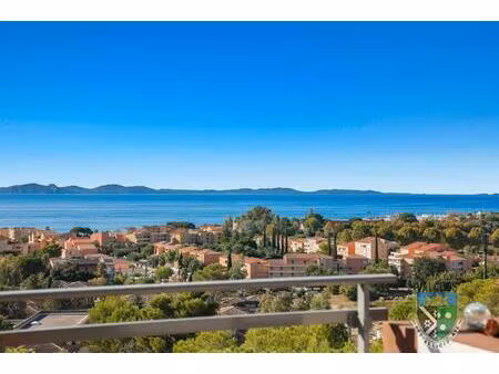 a vendre grand t 3 vue panoramique - terrasse en sud - box et parking - a la londe les...