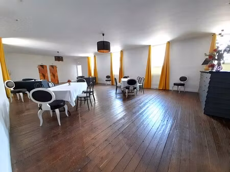 vente immeuble actuellement hotel/restaurant rénové