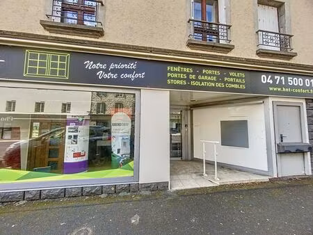 location commerce 109 m² à saint-flour (15100)
