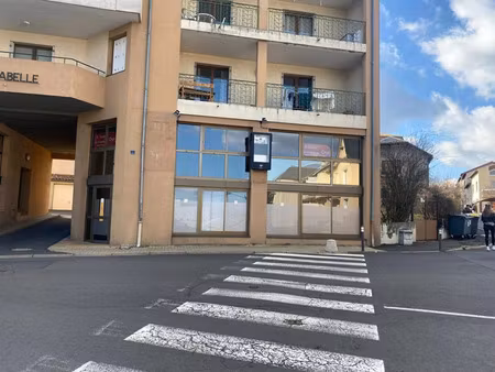 location commerce à saint-flour (15100)