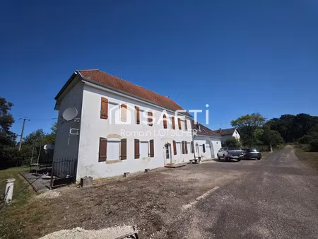 vente maison 6 pièces 240 m² à faverney (70160)  235 000 €