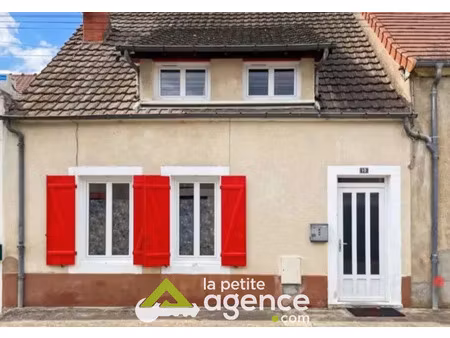 vente maison 5 pièces 96 m² dun-sur-auron (18130)