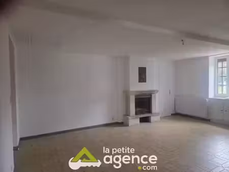 baugy: maison t4 de 77.24 m2 sur un terrain clos et arboré d
