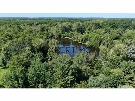 terrain de loisir avec eau et electricité disponible