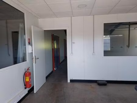 location commerce 3 pièces 170 m² à donzenac (19270)
