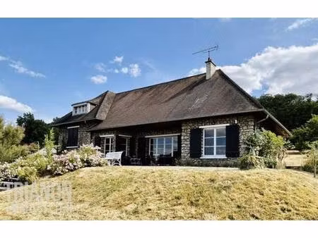 propriété avec vue imprenable à renover