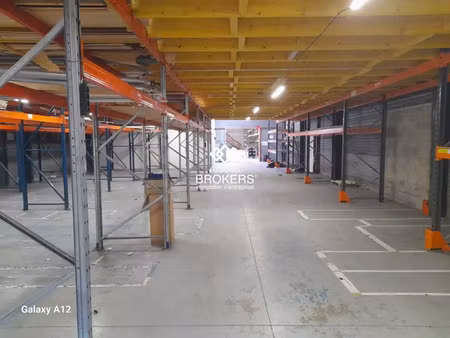 local activite stockage 1290m² orleans