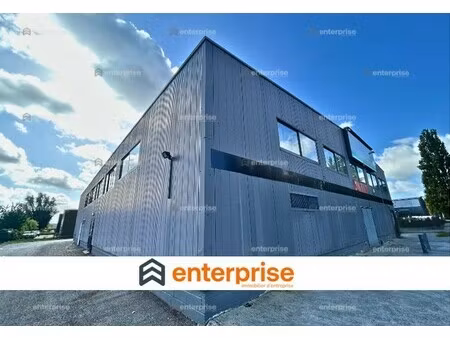 location local commercial