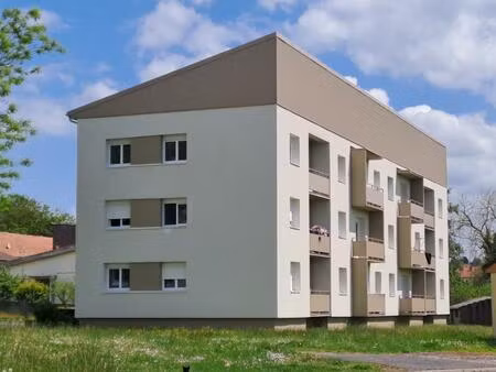 location appartement 5 pièces 77 m² à château-salins (57170)