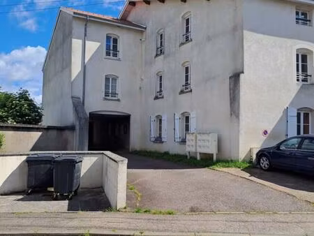 location appartement 3 pièces 84 m² à créhange (57690)