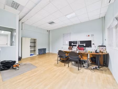 bureau - 25.50 m² - wissous