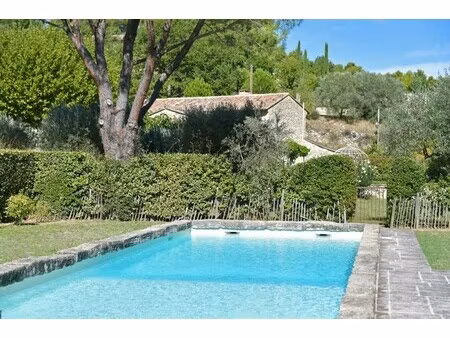 maison de luxe à vendre à oppède