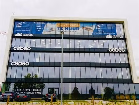 business center de 15 m² à 23 m²