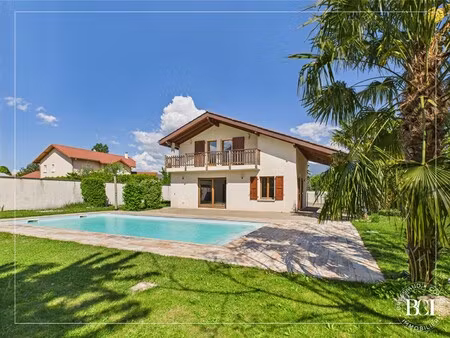 maison de luxe à vendre à champagnier