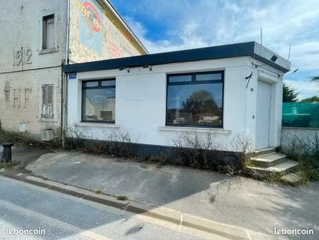 local commercial 100m2