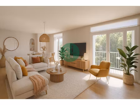 appartement type 3/4 a rafraichir - au calme six fours centr