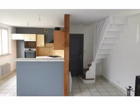 maison laissac 61 m² t-3 à vendre  75 000 €