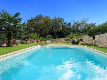 belle propriété 140m2 sur parc de 3553m2  4 chambres  piscine