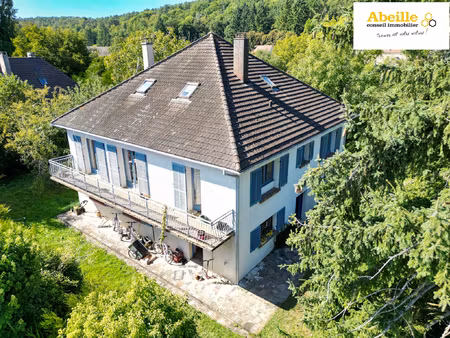 maison traditionnelle de 237 m2 hab. sur sous-sol terrain 12