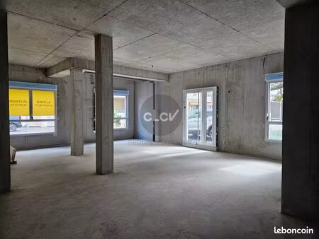 local commercial 79 m² craponne