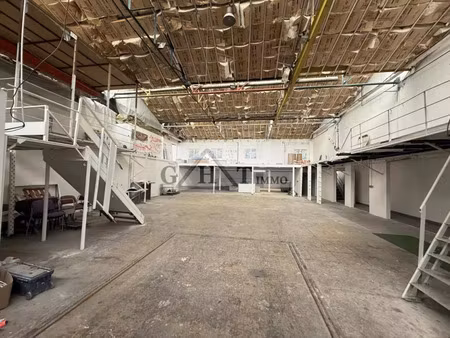 location local industriel 560 m² à montreuil (93100)