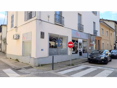 vente locaux professionnels 75 m² à saint-etienne-de-saint-geoirs (38590)  55 000 €