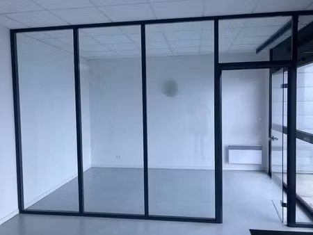 location bureau 50 m² - zfu