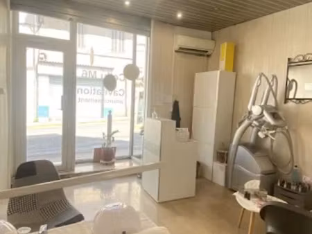 location locaux professionnels 26 m² à marseille 13ème (13013)  400 €