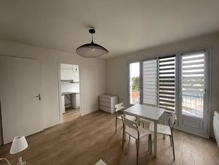 location appartement t1 meublé au pouliguen (44510) : à louer t1 meublé / 23m² le pouligue