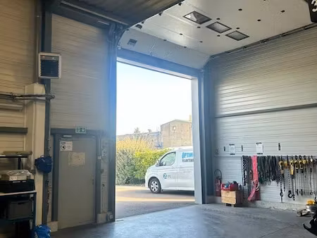 location locaux professionnels 320 m² à chalon-sur-saone (71100)  3 100 €