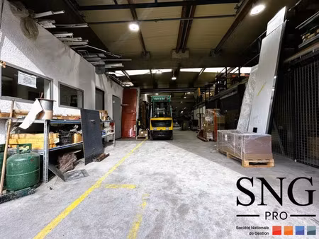 rare locaux mixtes bureaux entrepot batiment independant