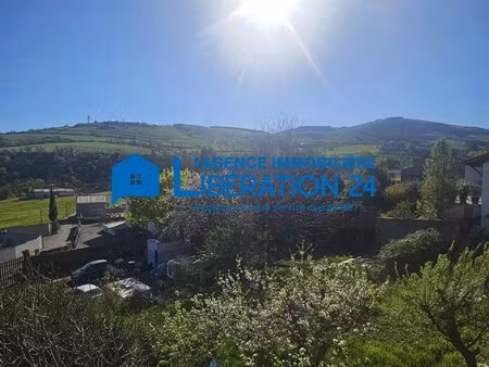 maison de village rénovée avec terrasse et double garage