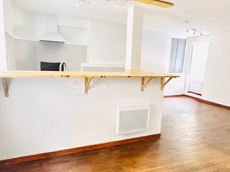 maison de 76 24 m² à villegailhenc