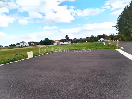 terrain de 565 m² à cauroy