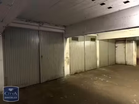 parking à louer - saint-étienne (42) - 82€
