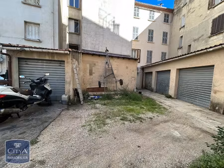 parking à louer - toulon (83) - 40€