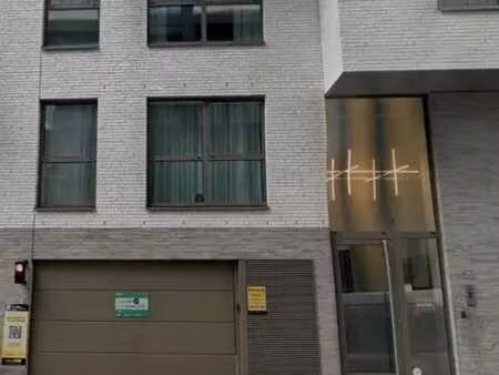 emplacement de stationnement à louer à schuman lalaing