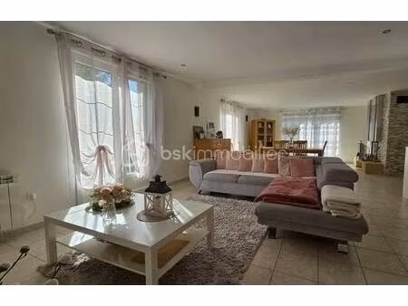 maison de 163 m² à vitry-en-perthois