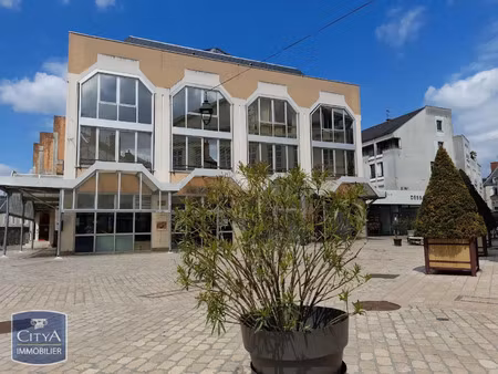 local professionnel à louer 105.15 m² - châteauroux (36) - 1 880€