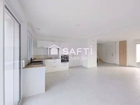 maison neuve re 2020 avec garage et jardin