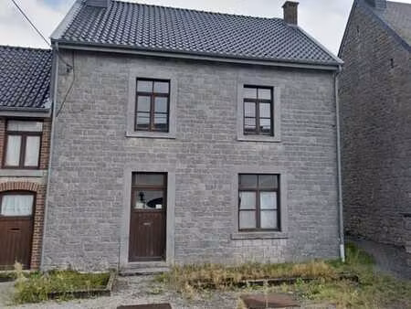 [vendu] maison avec jardin et vue imprenable au calme.